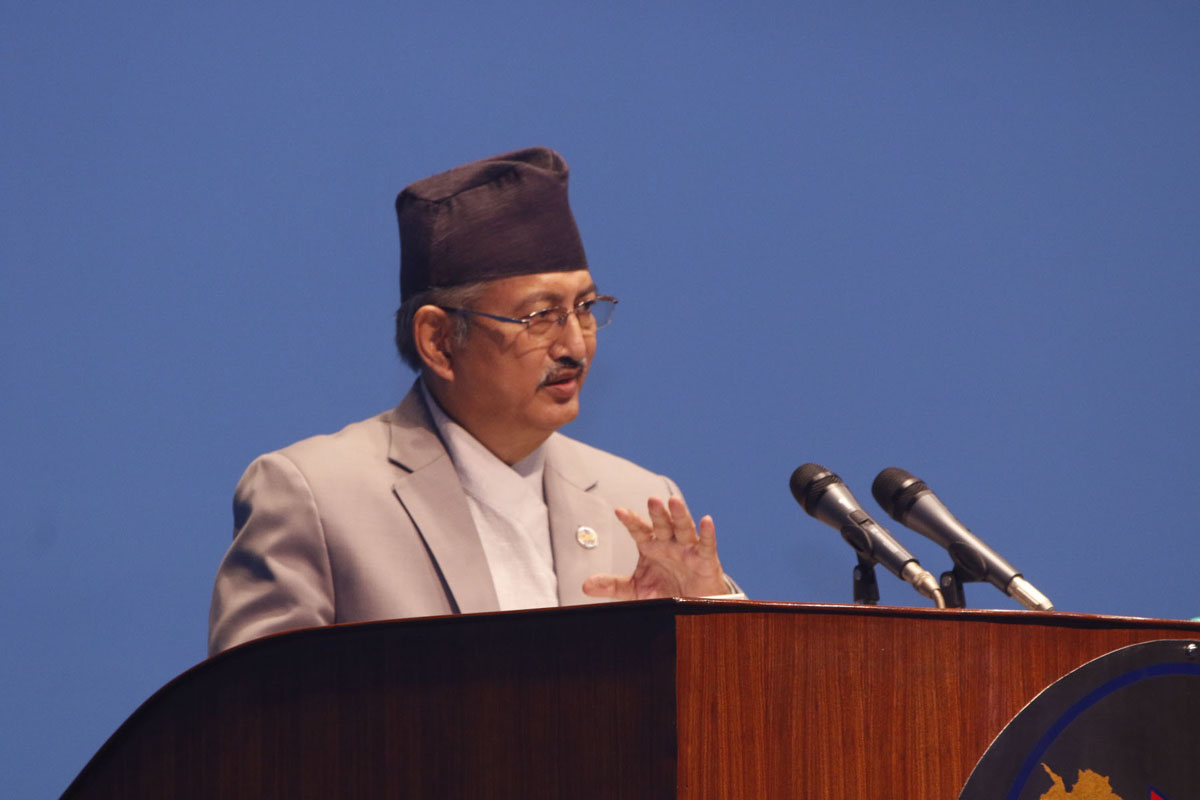 Home Minster Khand and Chief Minister Raut meet